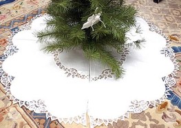 Detail Christmas Tree Skirt